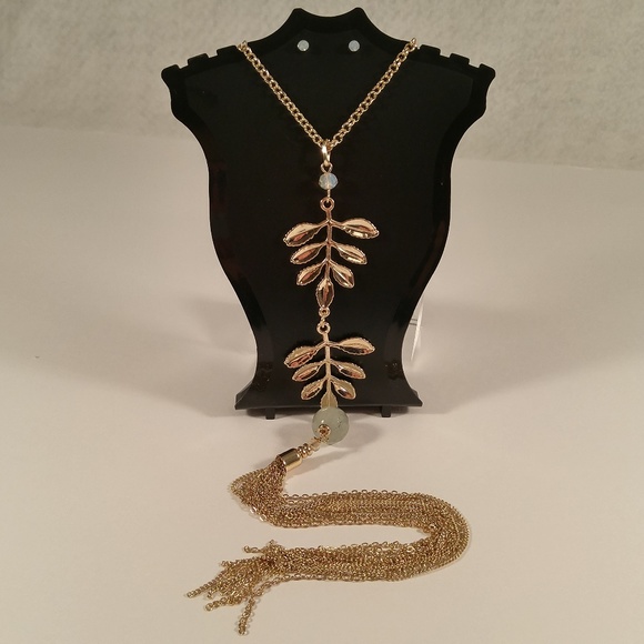 Necklace earring set gold tassel leaf light green - Picture 1 of 5